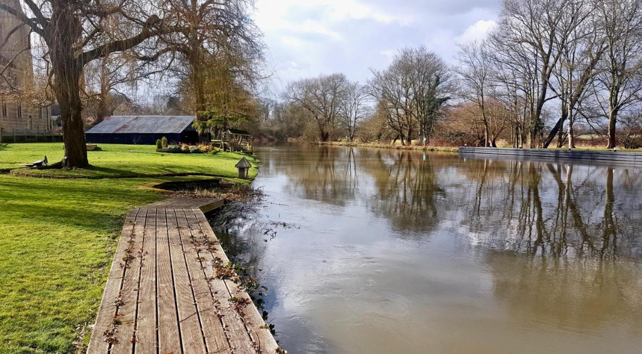 River Nene Cottages Water Newton Exteriör bild