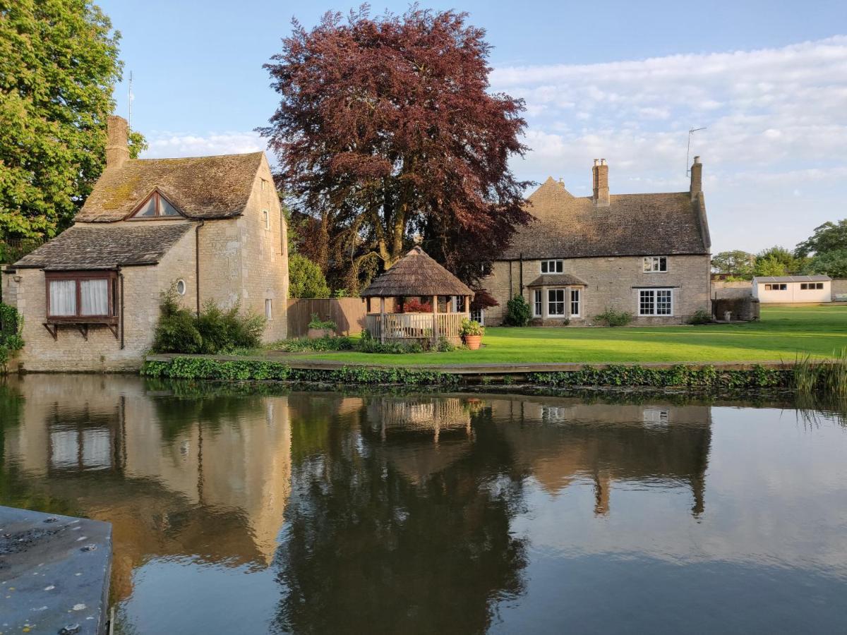 River Nene Cottages Water Newton Exteriör bild